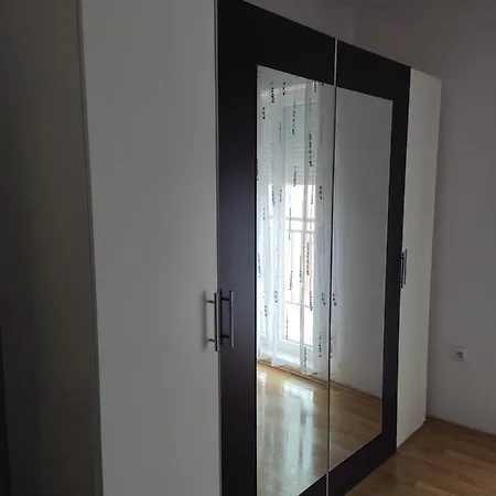 Apartment Miami Podstrana